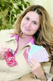 Laura Porreca - Head Shot