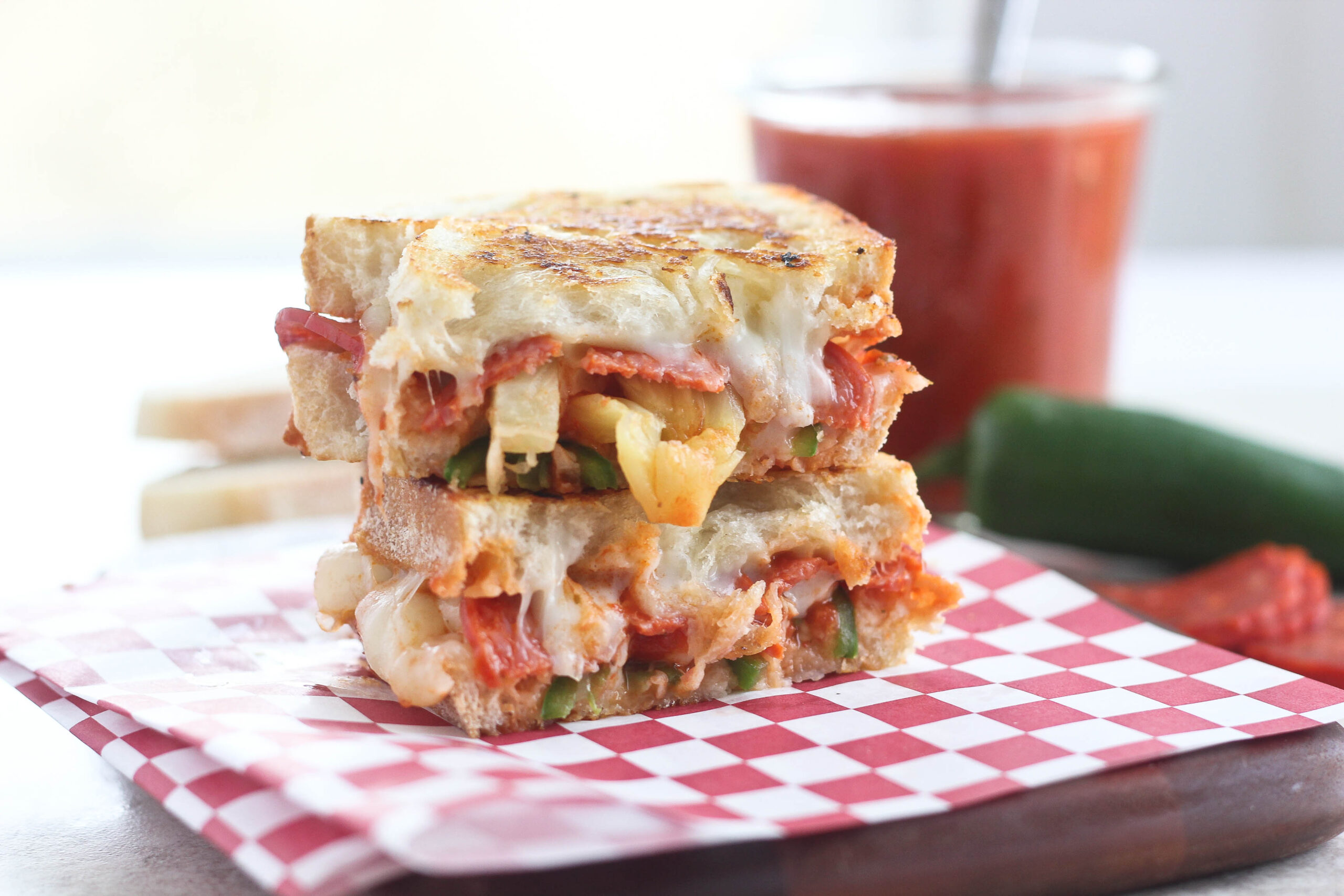 Hawaiian-Pizza Sandwich